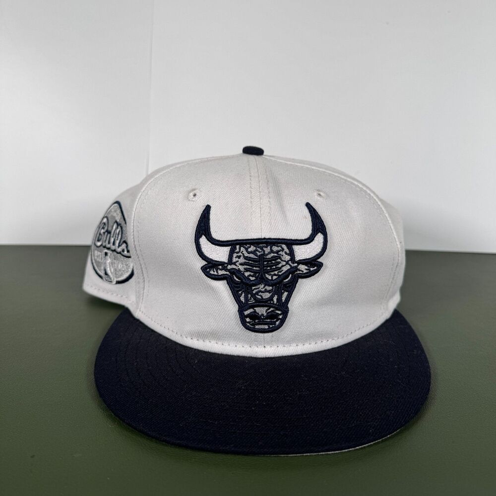 CHICAGO BULLS New Era 9Fifty Cap White / Blue SnapBack Hat